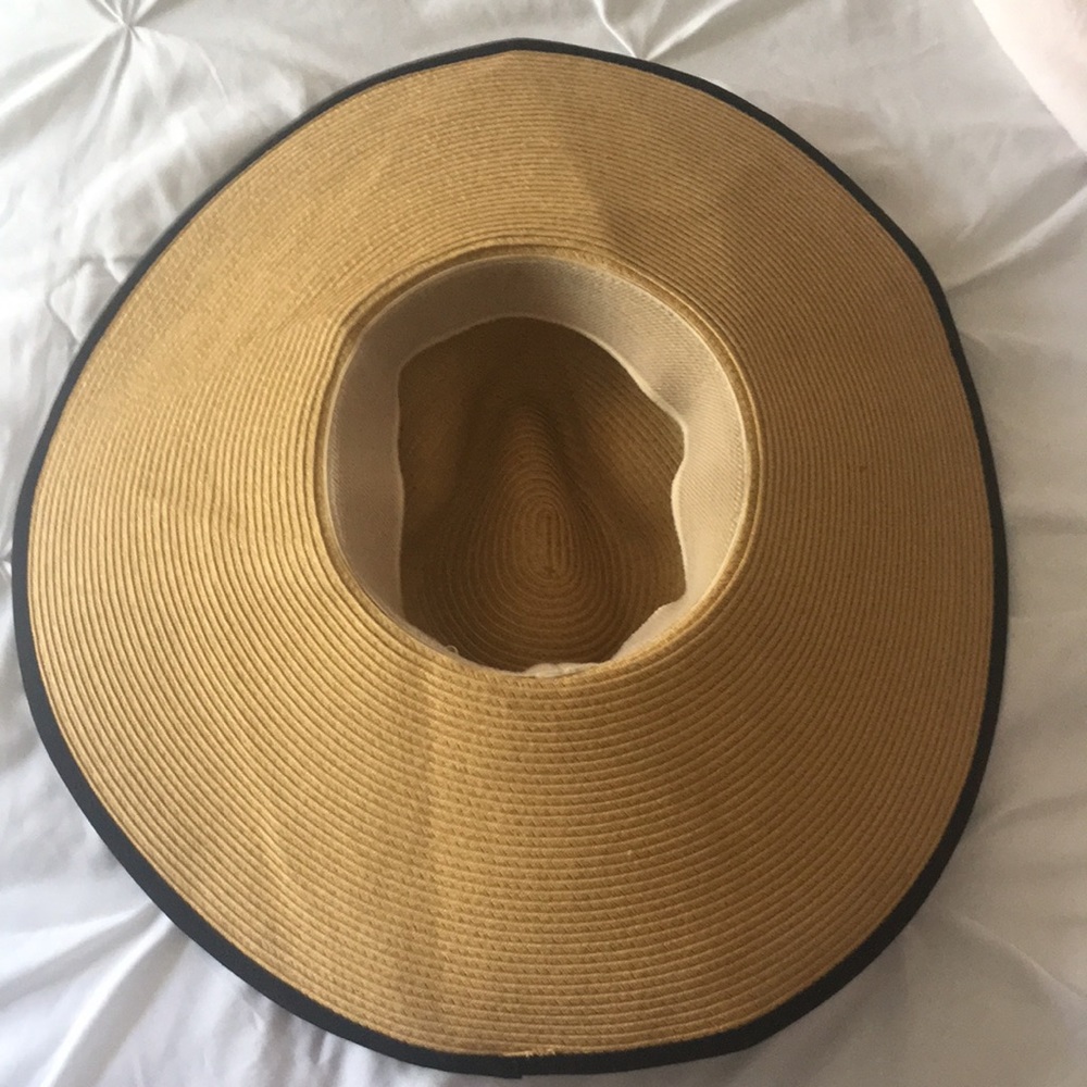 ModCloth Beach Hat - Picture 8 of 8